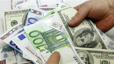 القبض على أحد الأشخاص بقنا بتهمة الاتجار في النقد الأجنبي