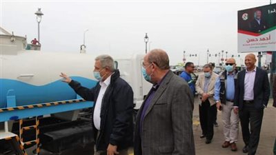 الصرف الصحي تنشر سياراتها لشفط مياه الأمطار في الإسكندرية