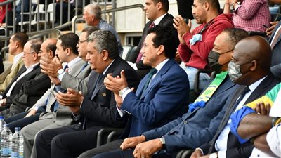وزير الرياضة يؤازر المنتخب أمام الجابون باستاد برج العرب في الإسكندرية
