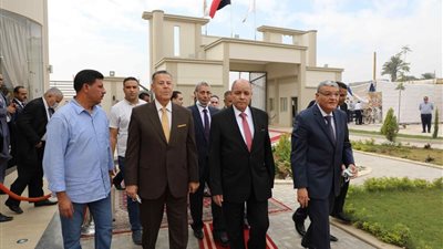 محافظ المنيا يفتتح نادي مستشاري النيابة الإدارية │ صور وفيديو