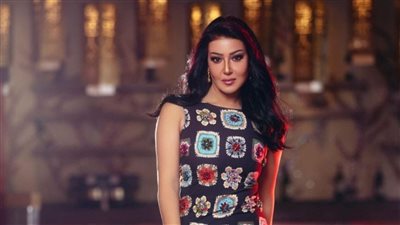 سمية الخشاب: بطالب برخصة وامتحان لـ الإنجاب للأزواج عشان ميظلموش الأطفال معاهم