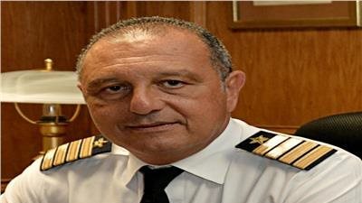 رئيس مصر للطيران يلتقي كبرى الشركات العالمية لبحث التعاون المشترك