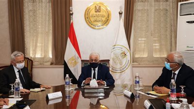 وزير التعليم يبحث مع السفير الفرنسي بالقاهرة فرص التعاون المستقبلية بين البلدين