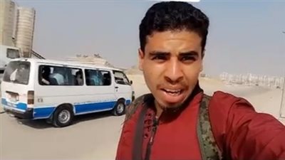 فيديوجراف | مندوب شركة شحن يستغيث من أسلوب عميلة معه: طلعت جيرانها عليا وأهانتني