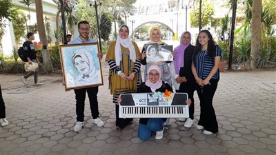 رئيس جامعة حلوان يشهد انطلاق مهرجان الأسر الطلابية | صور