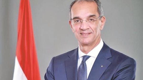 عمرو طلعت وزير الاتصالات