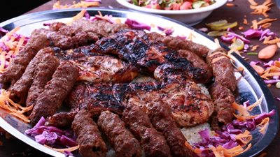 القصة الكاملة لحبس صاحب مطاعم حسني للمشويات في مطروح| صورة