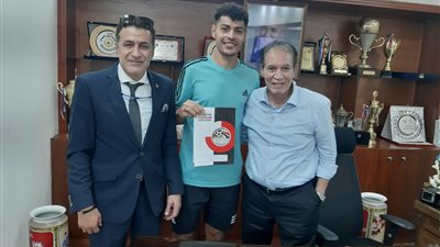 الإسماعيلي يمدد تعاقد عبد الرحمن مجدي لـ3 مواسم