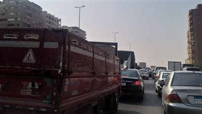 تكدس مروري.. تعرف على حالة المرورية بميادين ومحاور القاهرة والجيزة