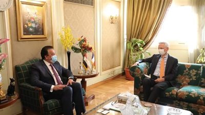 وزير التعليم العالي يستقبل السفير الفرنسي بالقاهرة لبحث سبل التعاون المشترك