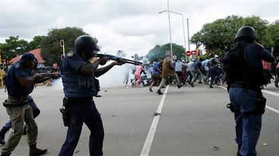 الشرطة السودانية تناشد السلطات فرض إجراءات استثنائية تمكنها من مواجهة المخربين 