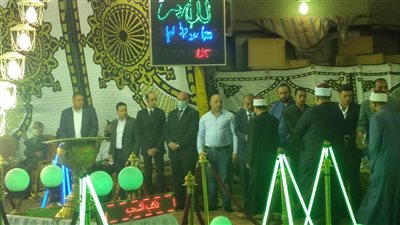 محافظ القاهرة ورئيس حقوق البرلمان في عزاء النائب أحمد زيدان