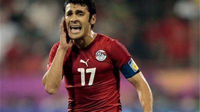 أحمد حسن لـ محمد صلاح: من الحب ما قتل.. ولا تعليق على مشهد شارة القيادة | فيديو