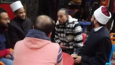 من ملهى عقلي إلى مأوى فكري.. عمامة الأزهر تطفئ نيران أحجار الشيَش وتشعل شموع العلم للحضور