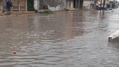 سقوط أمطار غزيرة وإغلاق جزئي للطرق في شمال سيناء بسبب الطقس السيء