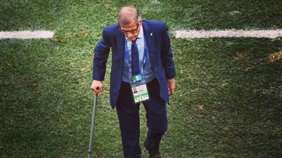 رسميا.. منتخب الأورجواي يعلن رحيل مدربهم أوسكار تاباريز 