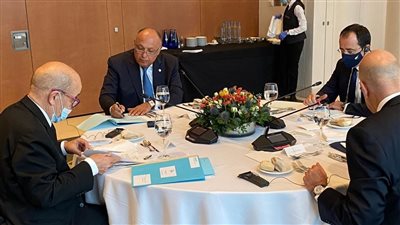 سامح شكري يلتقي وزراء خارجية اليونان وقبرص وفرنسا بأثينا │ صور