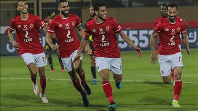 محمد شريف يقود هجوم الأهلي أمام غزل المحلة في الدوري 