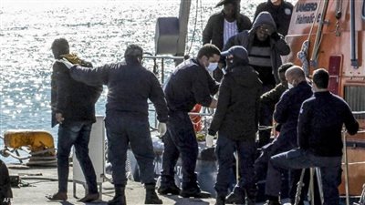 مقتل 7 مهاجرين في اليونان خلال مطاردة مع الشرطة