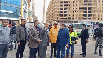 محافظ كفر الشيخ يتابع أعمال مسح مياه الأمطار من الأحياء والشوارع | صور 