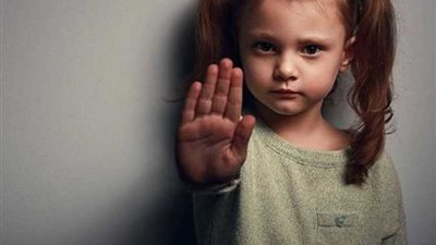 خط نجدة الطفل.. دعم نفسي واجتماعي لإنقاذ الأطفال من العنف والتحرش والتنمر