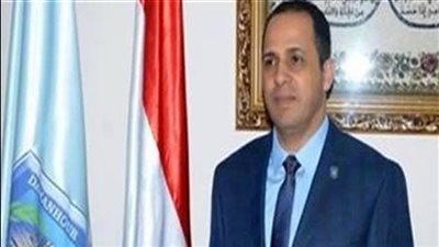 بعد القبض عليه في نوفمبر الماضي.. إحالة رئيس جامعة دمنهور و5 أخرين للمحاكمة بتهمة الرشوة