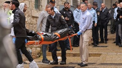 مقتل مستوطن إسرائيلي وإصابات بين جنود الاحتلال في إطلاق نار قرب المسجد الأقصى |فيديو