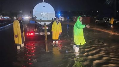 الصرف الصحي بالإسكندرية تنفي وفاة عاملين خلال صرف تراكمات الأمطار 