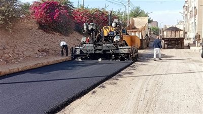 محافظ أسيوط يتفقد أعمال تطوير واستكمال رصف منطقة البيسري 