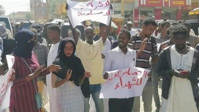 مظاهرات السودان.. ننشر كواليس مسودة الاتفاق بين البرهان وحمدوك