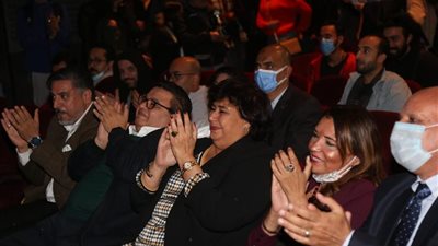 نشرة الثقافة اليوم.. إيناس عبد الدايم تنعى سهير البابلي وتضع حجر الأساس لمسرح السامر