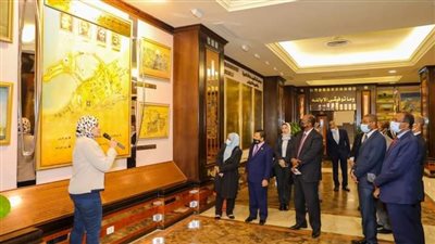 سفراء 16 دولة يزورون ميناء الإسكندرية 