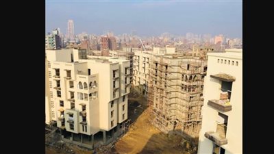 مسئولو الإسكان يتابعون سير العمل بـ منطقة سور مجرى العيون