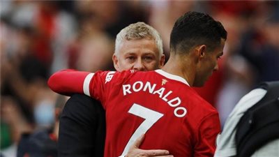 أول تعليق من كريستيانو رونالدو على رحيل سولشاير