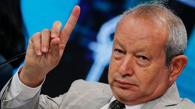 بعد تغريدة التطبيل.. ما حجم ثروة نجيب ساويرس؟