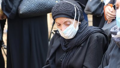 رجاء حسين تنهار على الهواء مع بسمة وهبة في وداع سهير البابلي