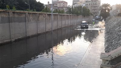 رئيس شركة صرف صحى الإسكندرية يكشف أسباب غرق الشوارع في الأمطار 