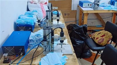 ضبط 15 ألف كمامة مقلدة في مصنع دون ترخيص بالبحيرة
