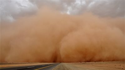 مدير مركز الاستشعار عن بعد تكشف حقيقة تعرض مصر لمنخفض التنين | فيديوجراف
