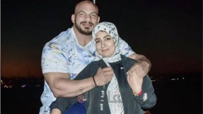 زوجة بيج رامي الأولى تسترجع ذكرياتها مع مستر أولمبيا بصورة رومانسية