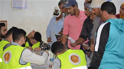 تطعيم 700 مواطن بلقاح كورونا في قافلة بقرية الرضوان جنوب بورسعيد 