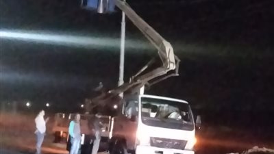 لتفادي الحوادث.. محافظ المنيا يوجه بمتابعة أعمال الصيانة والإنارة بالطريق الصحراوي الشرقي