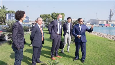 وفد هيئة التجارة الخارجية اليابانية يبحث مجالات التعاون مع اقتصادية قناة السويس بالعين السخنة