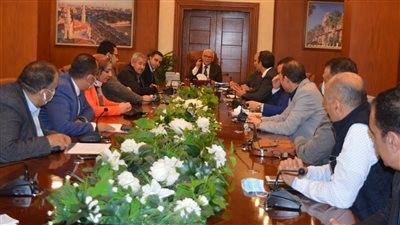 محافظ بورسعيد يتابع أعمال استكمال منظومة الميكنة 