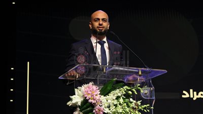 دخلت مشرحة عشان أكتب كتاب.. أحمد مراد يتحدث عن شخصيته في برنامج حكايات الكتابة