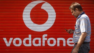 وزير الاتصالات: لا مساس بحقوق المستخدمين في صفقة فودافون فوداكوم