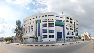 اليوم.. محاكمة 13 متهمًا بواقعة رشوة جامعة دمنهور