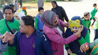 التربية الخاصة بأسوان تحتفل مع طلابها بأعياد الطفولة