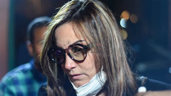 الفنانة بشرى في عزاء