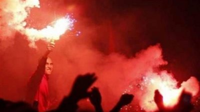 مجهولون يلقون الشماريخ على المواطنين في شوارع الإسماعيلية.. وشاهد عيان: كانوا راجعين من الدرس 